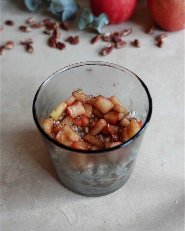 Apple Pie Overnight Oats