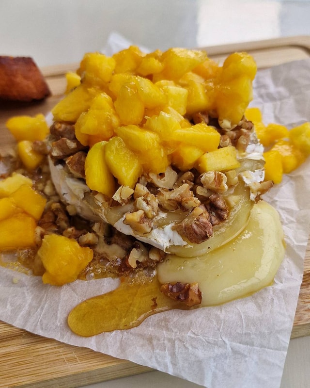 Baked Brie with Peaches and Walnuts