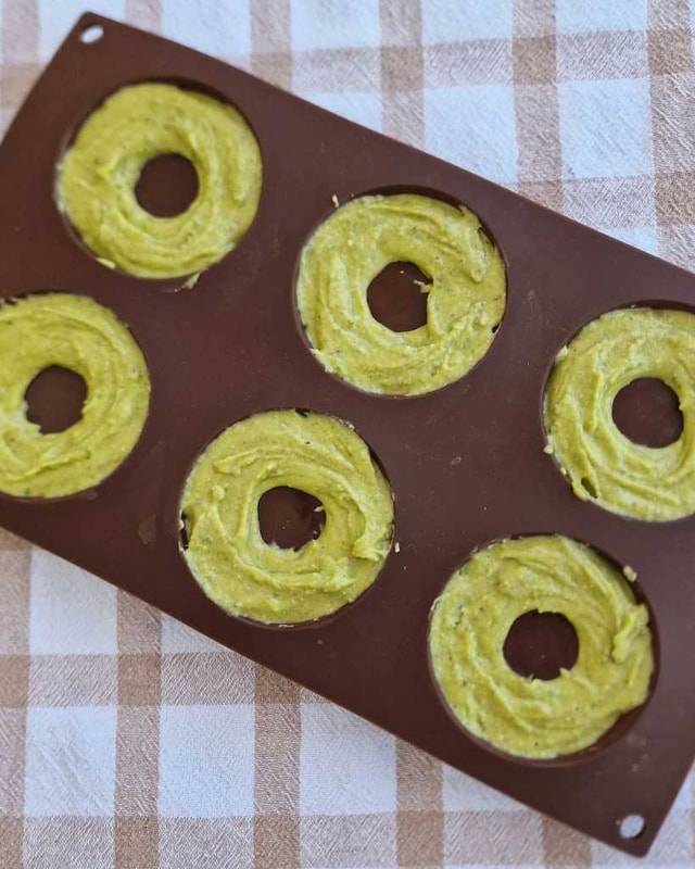 donuts dough in molds