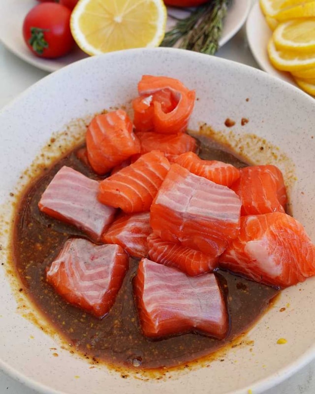 salmon in honey mustard marinade