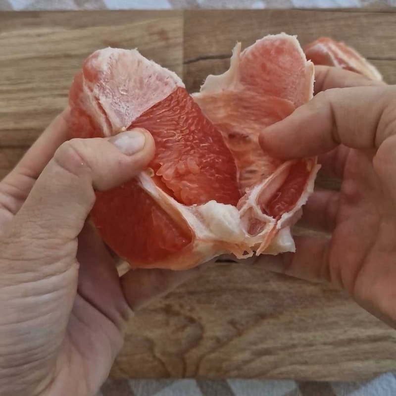 peel grapefruit