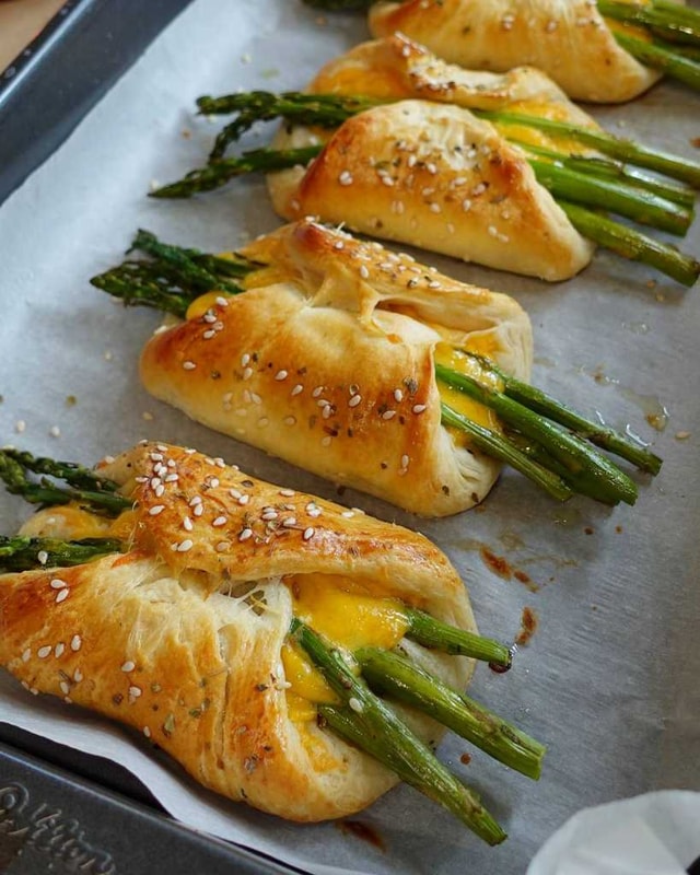 Cheese and Asparagus Puffs