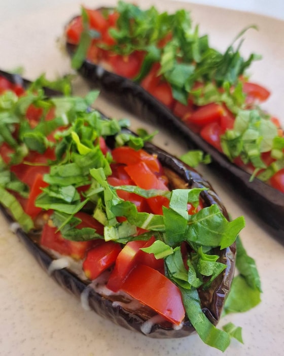 Cheese and Tomatoes Baked Eggplants