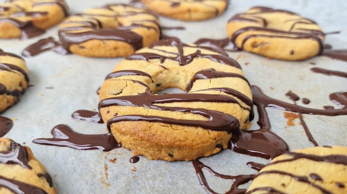 Chocolate Chip Rings Cookies