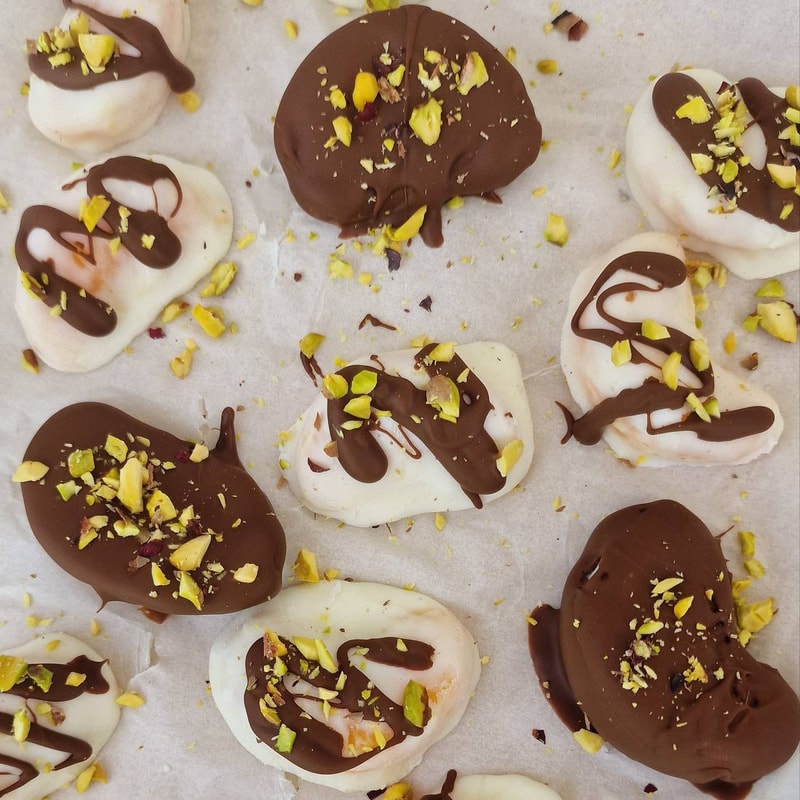Chocolate-covered Yogurt Tangerine bites