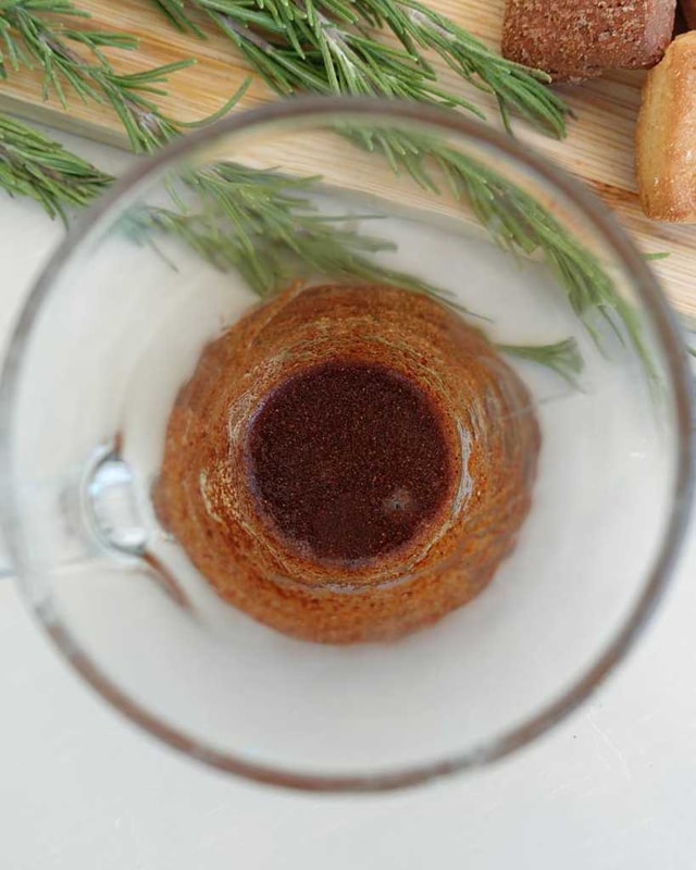 cooking cinnamon roll latte