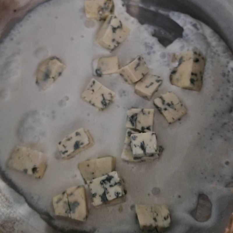 cream and blue cheese