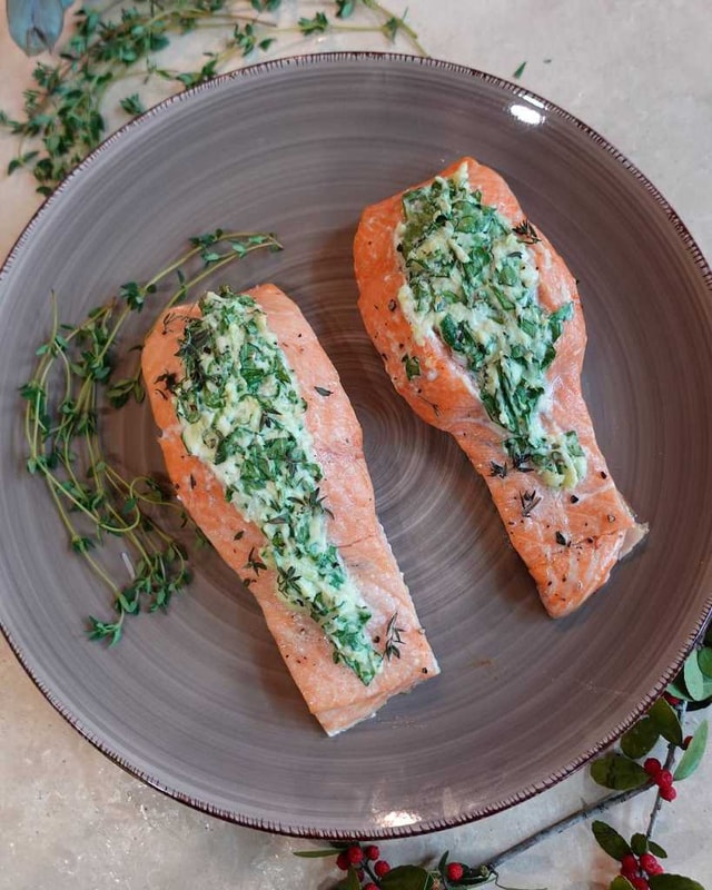 Creamy Spinach Stuffed Salmon