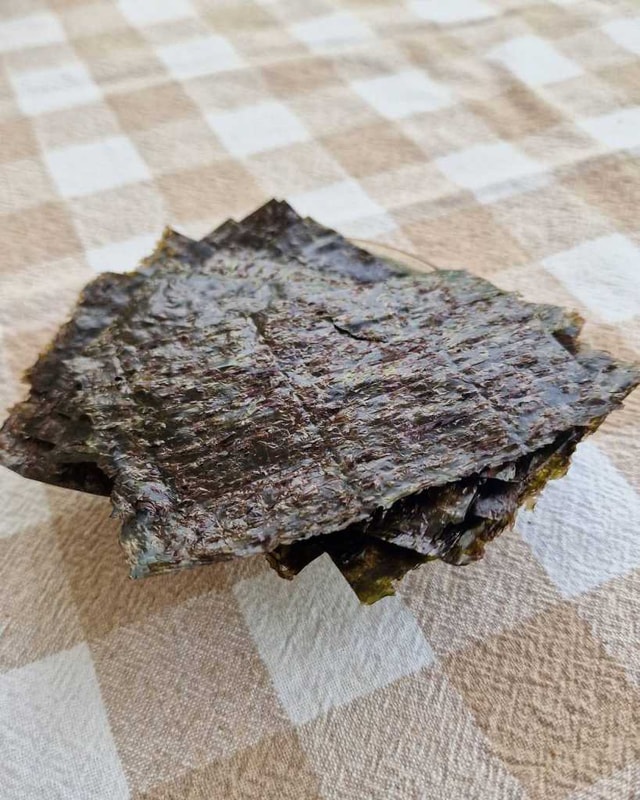 Nori sushi seaweed