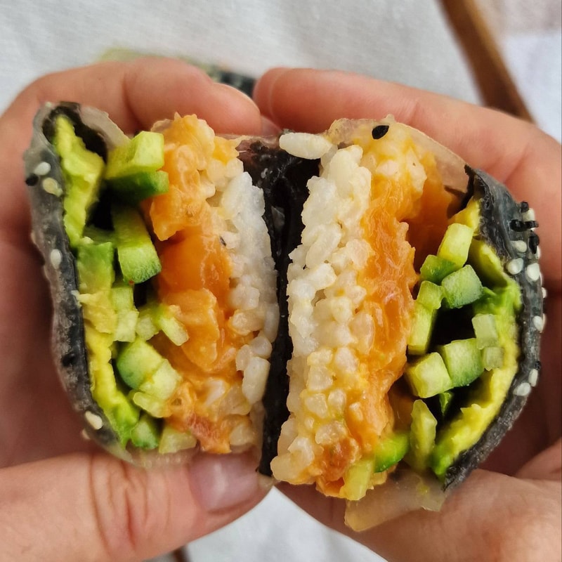 Crispy Rice Paper Sushi Rolls with Salmon