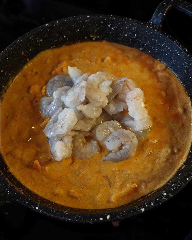 Easy Coconut Shrimp Curry