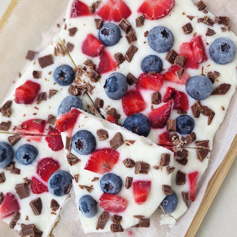 Frozen Yogurt Bark - Healthy Snack