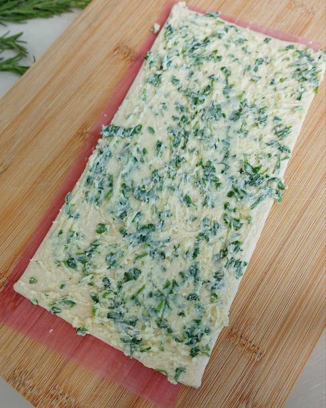 puff pastry with garlic butter