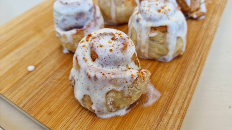 Healthy Banana Cinnamon Rolls