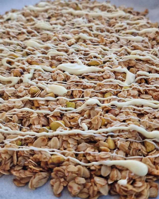 Homemade Cranberry Pistachio Granola with white chocolate recipe