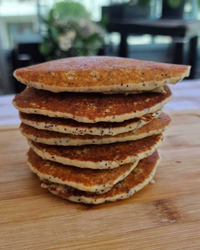 Lemon Poppy Seed Pancakes