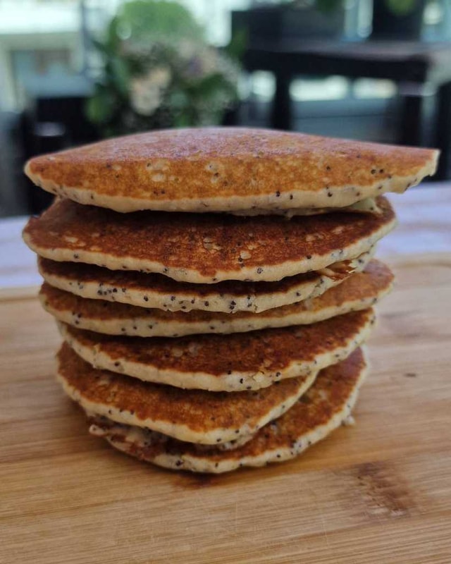 lemon poppy seed pancakes
