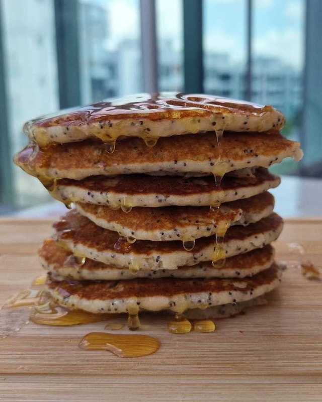 lemon poppy seed pancakes with honey