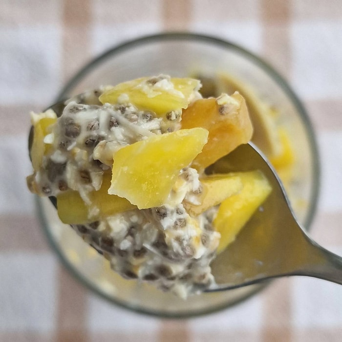 Mango Overnight Oats