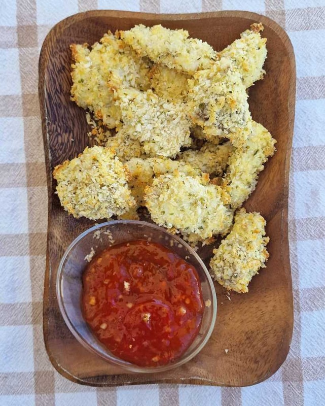Fish Nuggets with sweet chili sauce