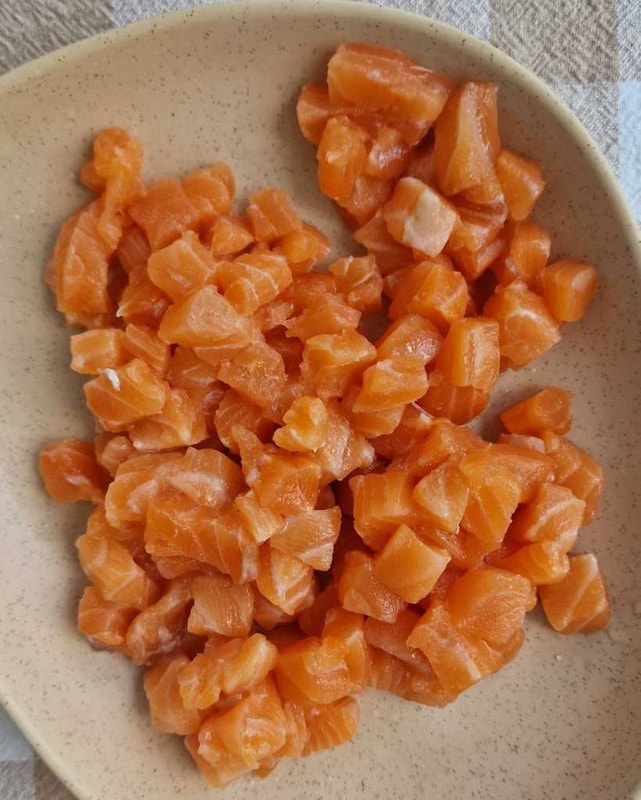 diced raw salmon