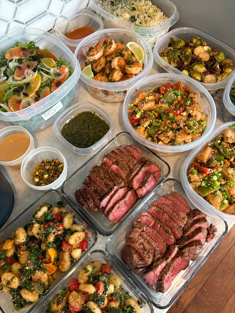 Gourmet Small-Batch Meal Prep: Rosemary Filet & Vibrant Seasonal Sides
