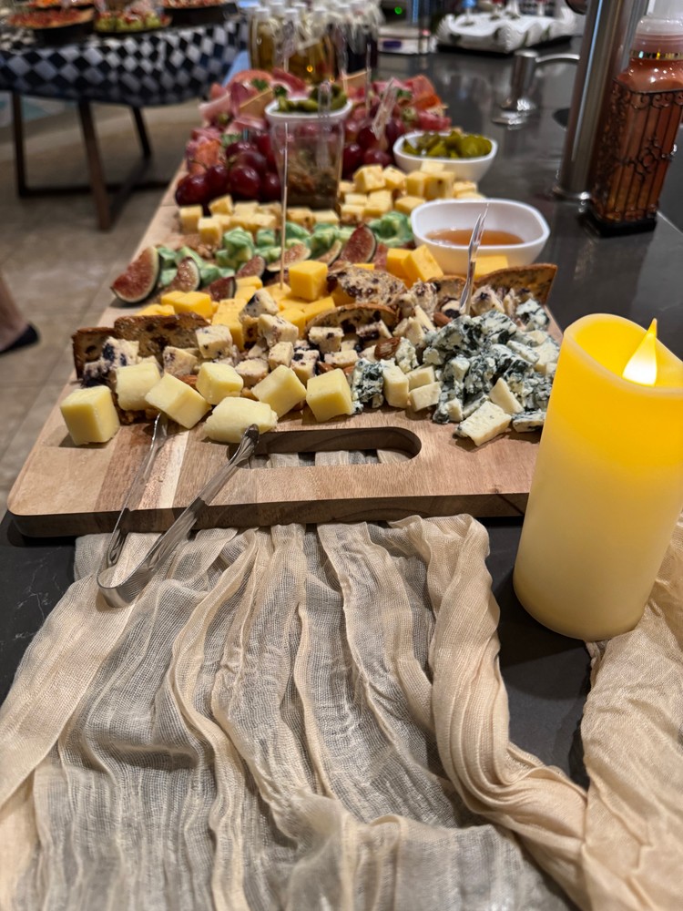 Birthday Party: Table Decor and Place Settings